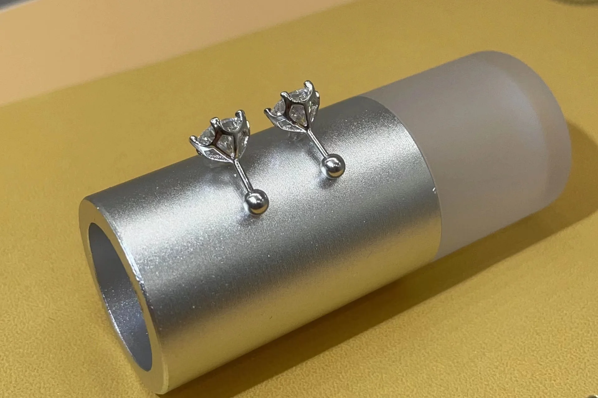 BIJOX STORY-pendientes de tuerca de moissanita para mujer, Color D, Plata de Ley 925, 6 puntas de diamante, joyería fina para boda BIJOX STORY-pendientes de tuerca de moissanita para mujer, Color D, Plata de Ley 925, 6 puntas de diamante, joyería fina para boda