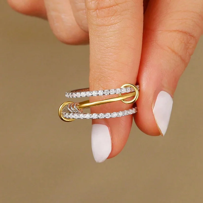 Anillo de Plata de Ley 925 de lujo, precioso y versátil, con tres entrelazados de circón para mujer, joyería fina de alta calidad a la moda para la vida diaria Anillo de Plata de Ley 925 de lujo, precioso y versátil, con tres entrelazados de circón para mujer, joyería fina de alta calidad a la moda para la vida diaria