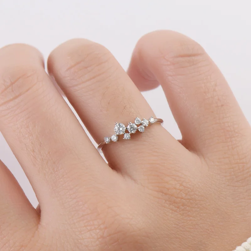 Anillo Apilable Curvo de Plata 925 con Moissanita D VVS1, Diseño de Enredadera Trenzada en Oro Rosa, Joyería Fina para Mujer
