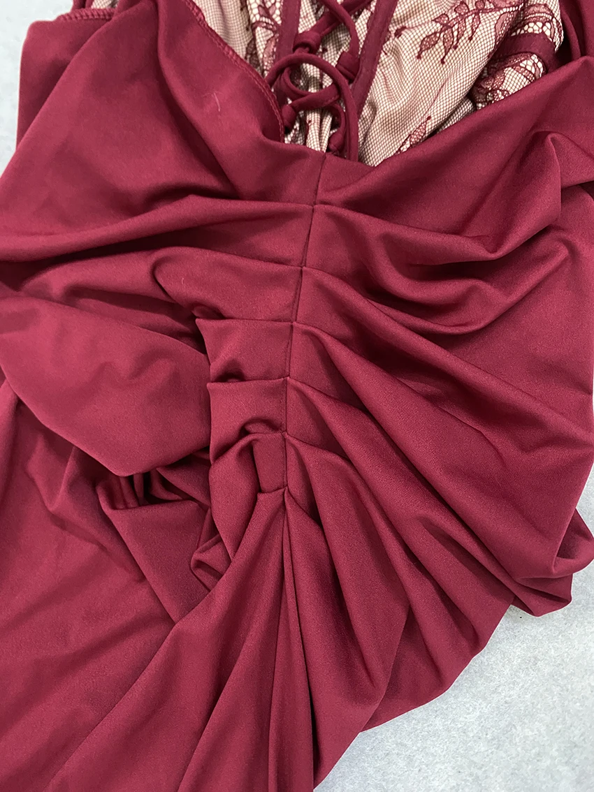 Vestido de Noche Largo de Lujo para Mujer con Corsé de Encaje Halter, Falda Drapeada, Abertura Lateral Alta y Espalda con Cordones, Ideal para Fiesta de Gala, Boda o Evento Formal