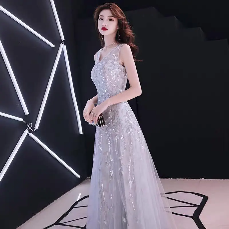 Vestido con escote en V Vestido con escote en V