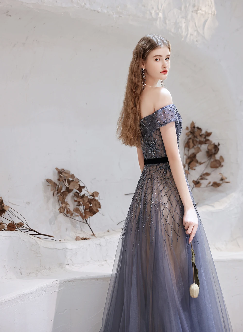 Vestidos de Noche azules oscuros personalizados de Dubái, vestido Formal Sexy con hombros descubiertos, recién llegados, vestido Formal con cuentas de lujo para mujer