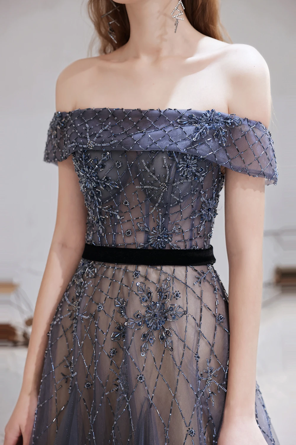 Vestidos de Noche azules oscuros personalizados de Dubái, vestido Formal Sexy con hombros descubiertos, recién llegados, vestido Formal con cuentas de lujo para mujer