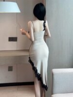 Vestido con encaje - Imagen 4