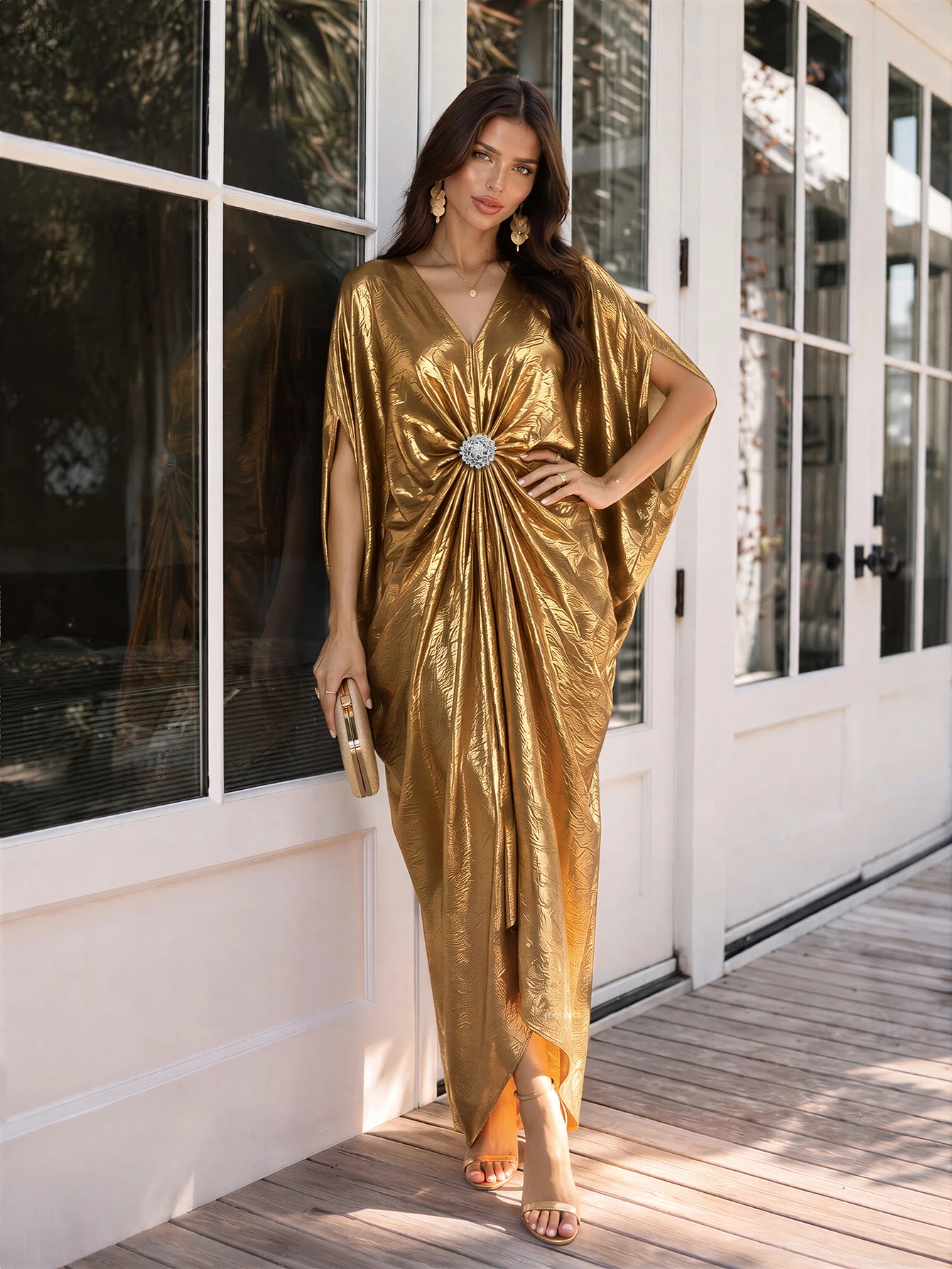 Vestido para mujer con escote en V Vestido para mujer con escote en V