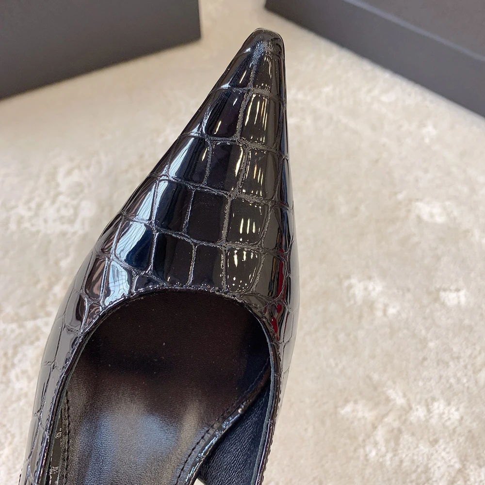 Zapatos de tacón alto de lujo para mujer, ideales para fiestas, de una marca famosa, sandalias modernas de verano, diseño exclusivo, sandalias sexys con punta afilada y tacón fino.