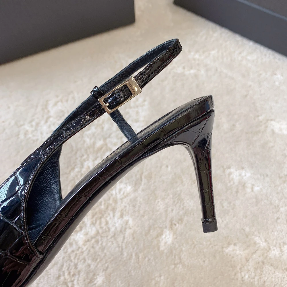 Zapatos de tacón alto de lujo para mujer, ideales para fiestas, de una marca famosa, sandalias modernas de verano, diseño exclusivo, sandalias sexys con punta afilada y tacón fino.
