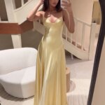 Vestido para mujer con escote en V