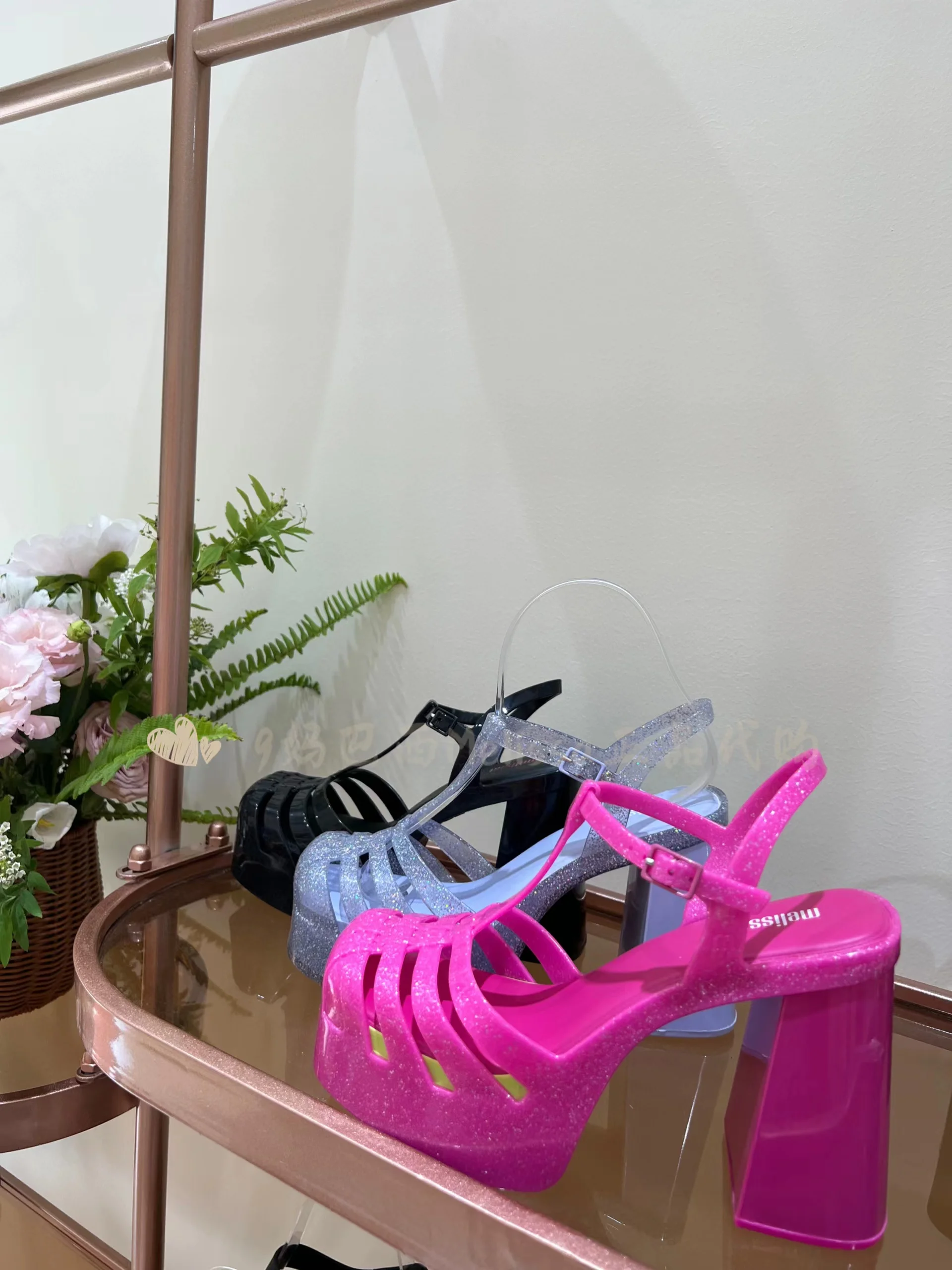 Sandalias Melissa de tacón alto con diseño calado para mujer, transpirables, de gelatina, con suela de goma cómoda, ideales p... Sandalias Melissa de tacón alto con diseño calado para mujer, transpirables, de gelatina, con suela de goma cómoda, ideales p...