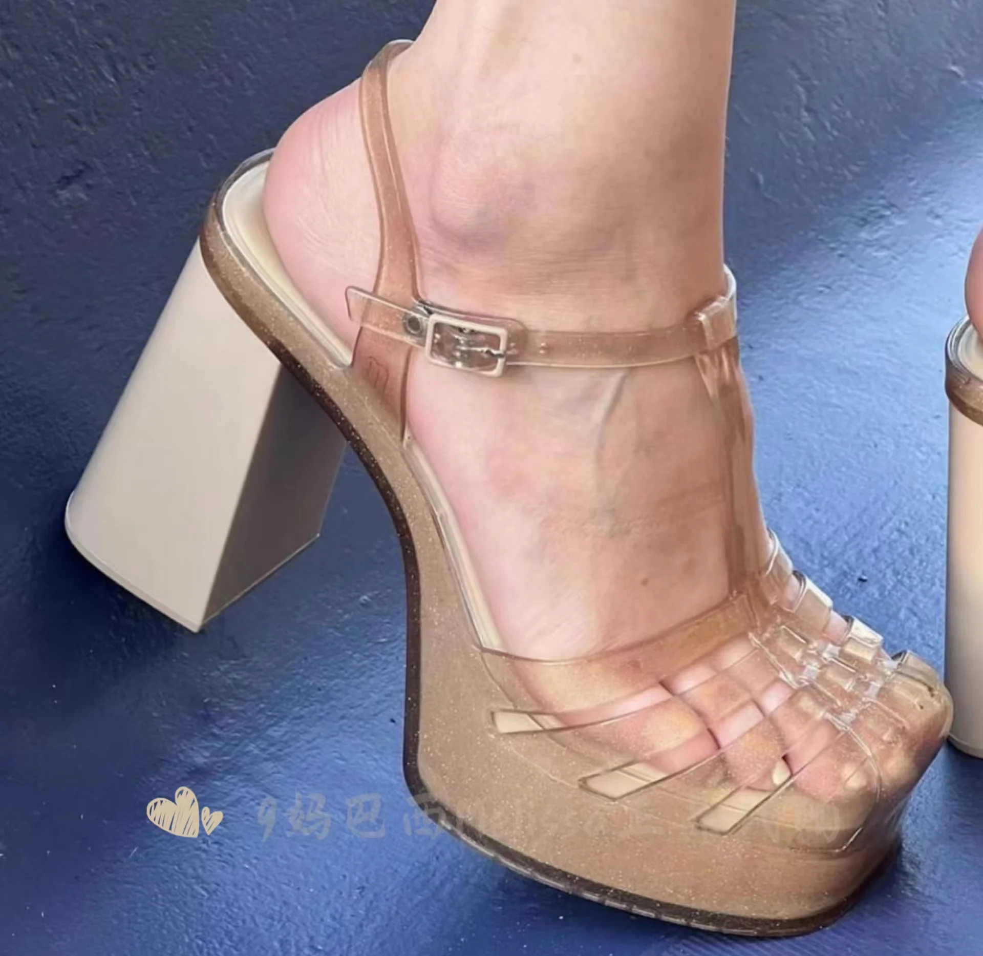 Sandalias Melissa de tacón alto con diseño calado para mujer, transpirables, de gelatina, con suela de goma cómoda, ideales p... Sandalias Melissa de tacón alto con diseño calado para mujer, transpirables, de gelatina, con suela de goma cómoda, ideales p...