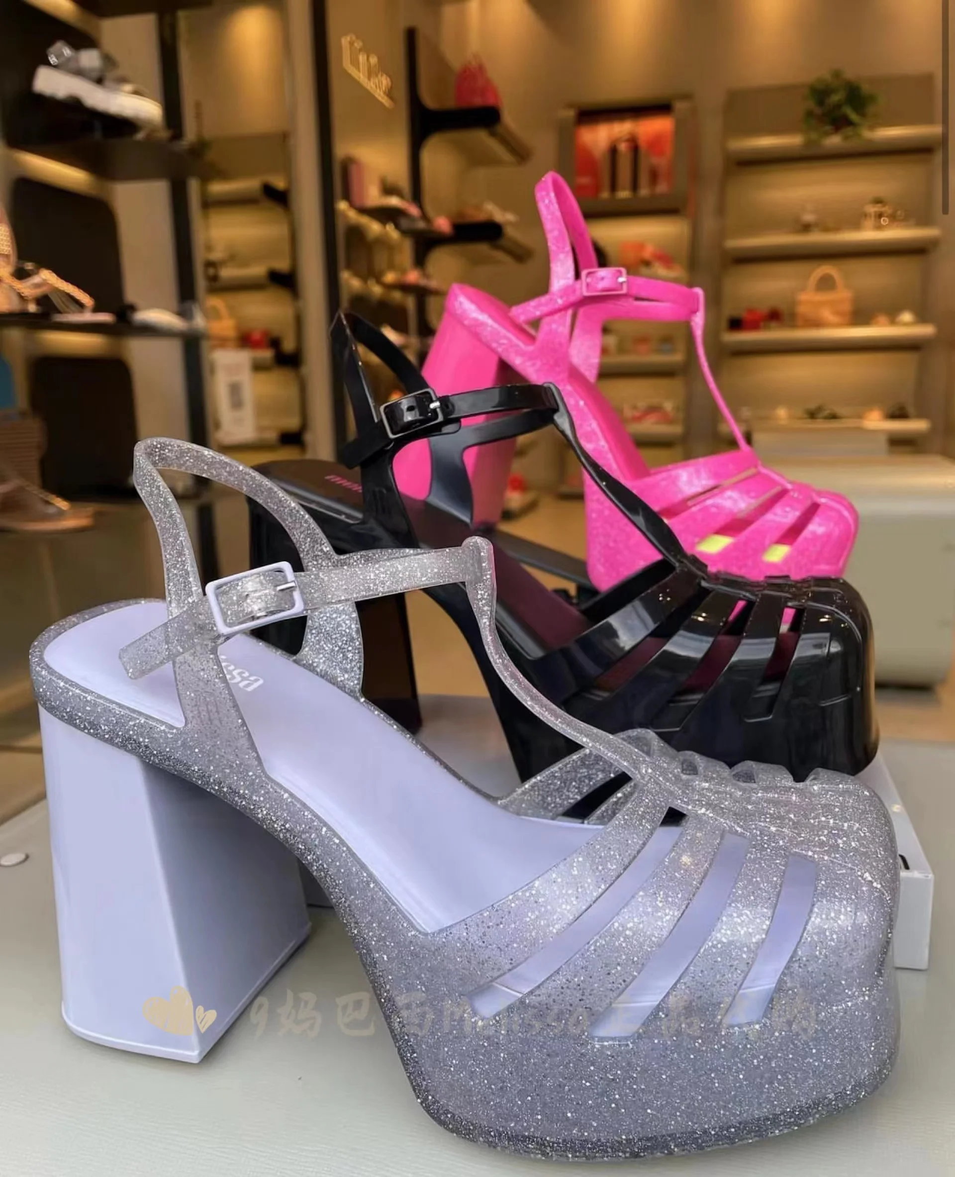 Sandalias Melissa de tacón alto con diseño calado para mujer, transpirables, de gelatina, con suela de goma cómoda, ideales p... Sandalias Melissa de tacón alto con diseño calado para mujer, transpirables, de gelatina, con suela de goma cómoda, ideales p...