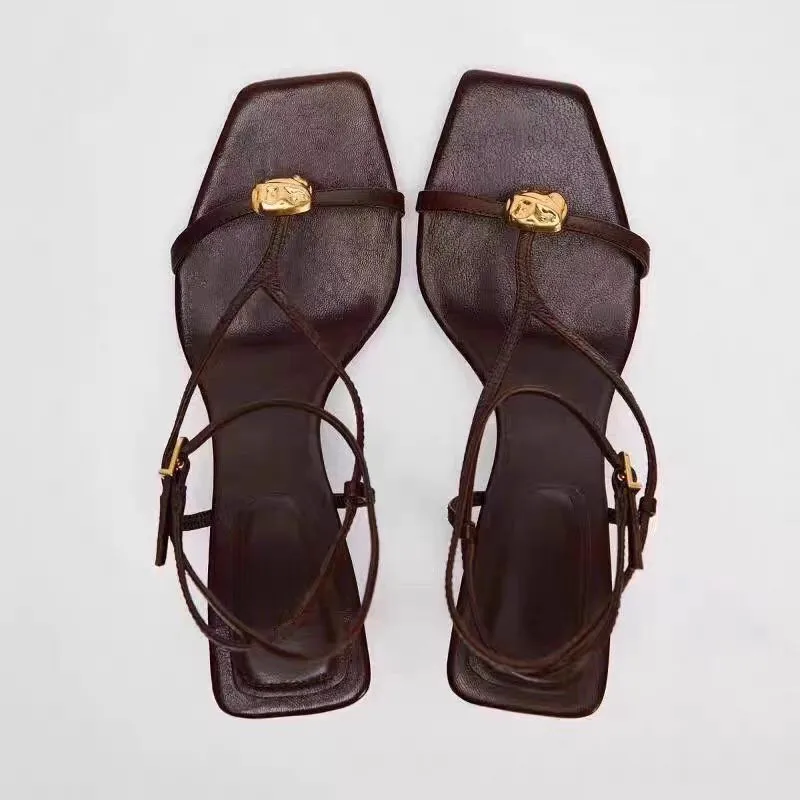 Sandalias de Moda para Mujer ZAKQ2024, Tacones Altos con Decoración Metálica, Corte Bajo, Estilo Slip-On, Zapatos de Verano, ...
