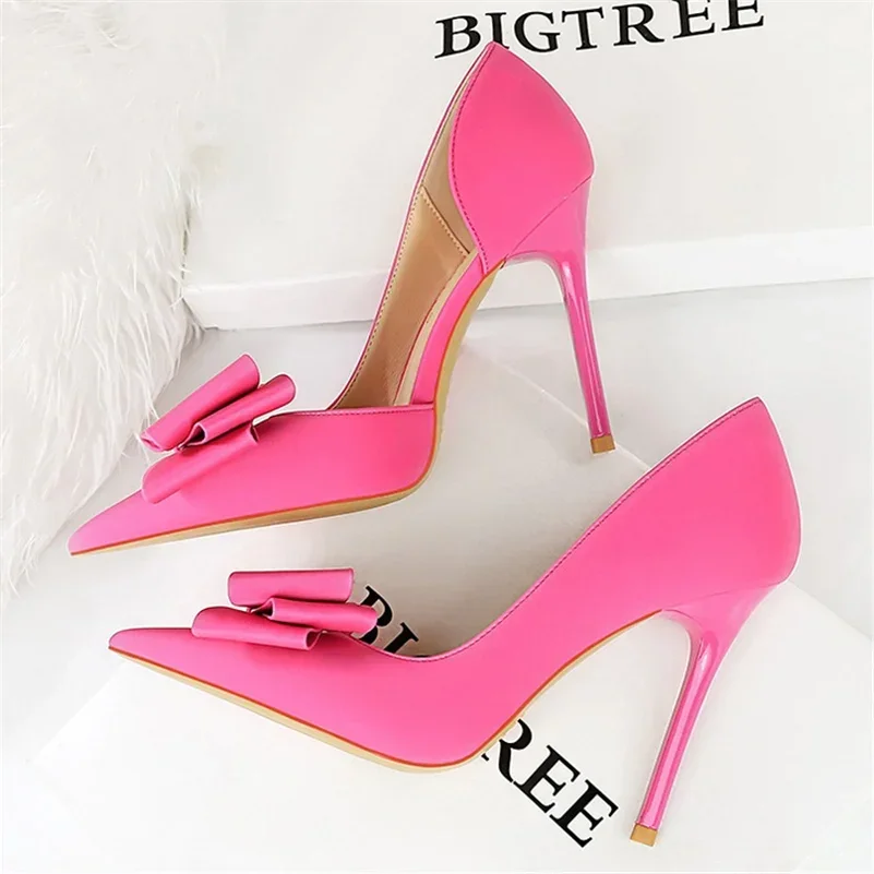 Zapatos de tacón alto de 2024 cm para mujer, calzado de satén de seda con agujeros laterales, color morado y verde, estilo Kawaii, para fiesta de graduación, 10,5