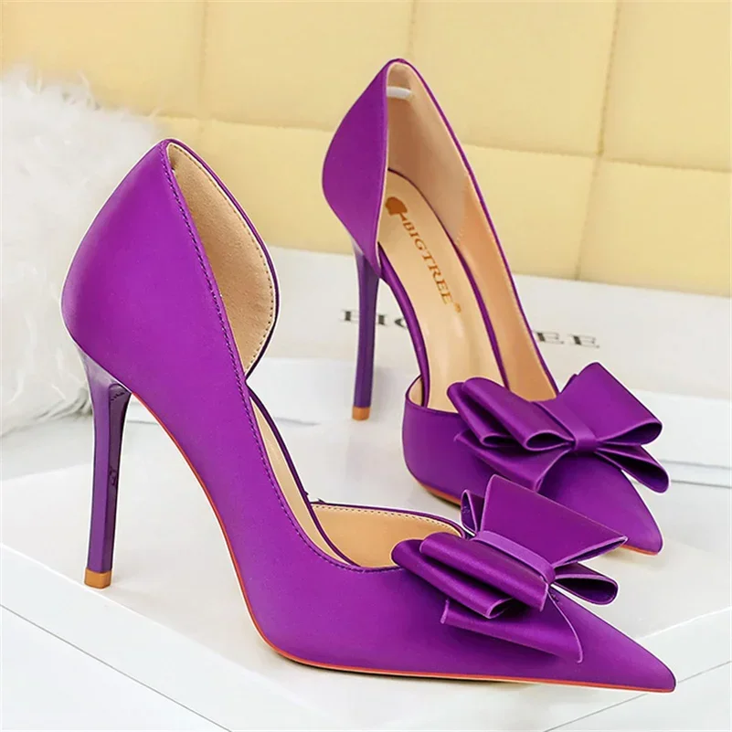 Zapatos de tacón alto de 2024 cm para mujer, calzado de satén de seda con agujeros laterales, color morado y verde, estilo Kawaii, para fiesta de graduación, 10,5