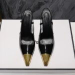 Nuevas Sandalias de tacón alto de verano para mujer, zapatos de charol con cabeza de hierro dorado, cabeza cuadrada de aguja negra, punta cerrada, zapatos con tirantes en la espalda - Imagen 2
