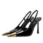 Nuevas Sandalias de tacón alto de verano para mujer, zapatos de charol con cabeza de hierro dorado, cabeza cuadrada de aguja negra, punta cerrada, zapatos con tirantes en la espalda
