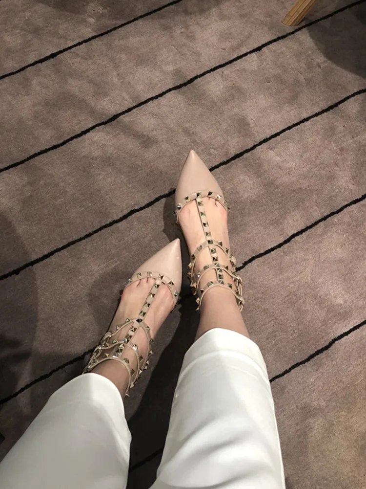 VAIFTILNO Zapatos de tacón alto con punta y remaches para mujer, sandalias de verano con tacón fino y correa envolvente con r...