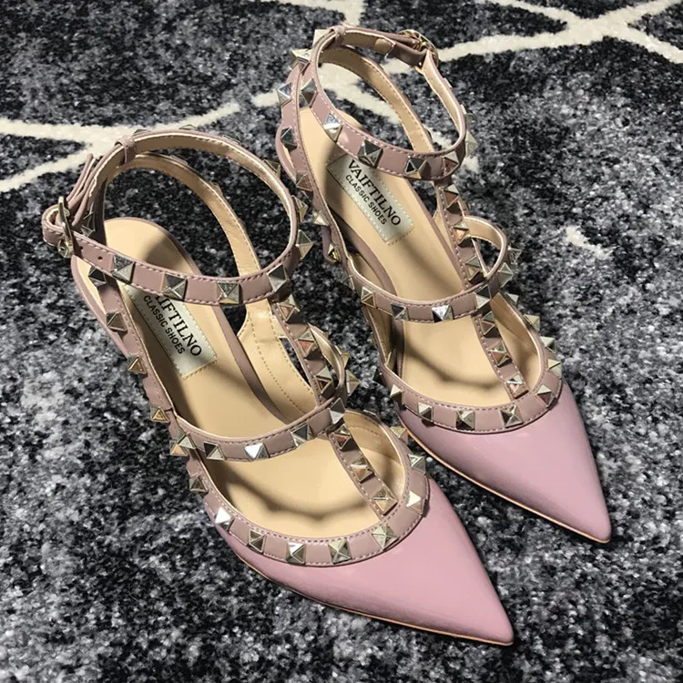 VAIFTILNO Zapatos de tacón alto con punta y remaches para mujer, sandalias de verano con tacón fino y correa envolvente con r...