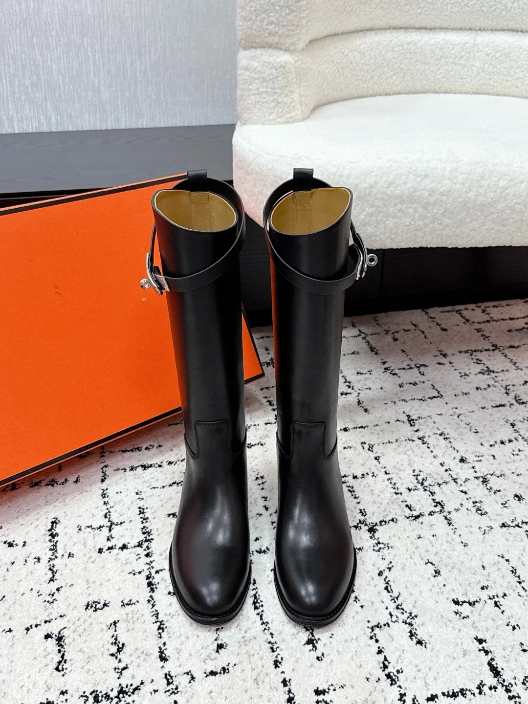 Botas altas de marca para mujer, de lujo, para otoño e invierno, con suela gruesa plisada, tacón, entresuela de cuero, botas de caballero.