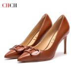 CHCH Tacones altos para mujer Nuevos zapatos de mujer con hebilla de metal puntiaguda para fiesta de carnaval 9 cm
