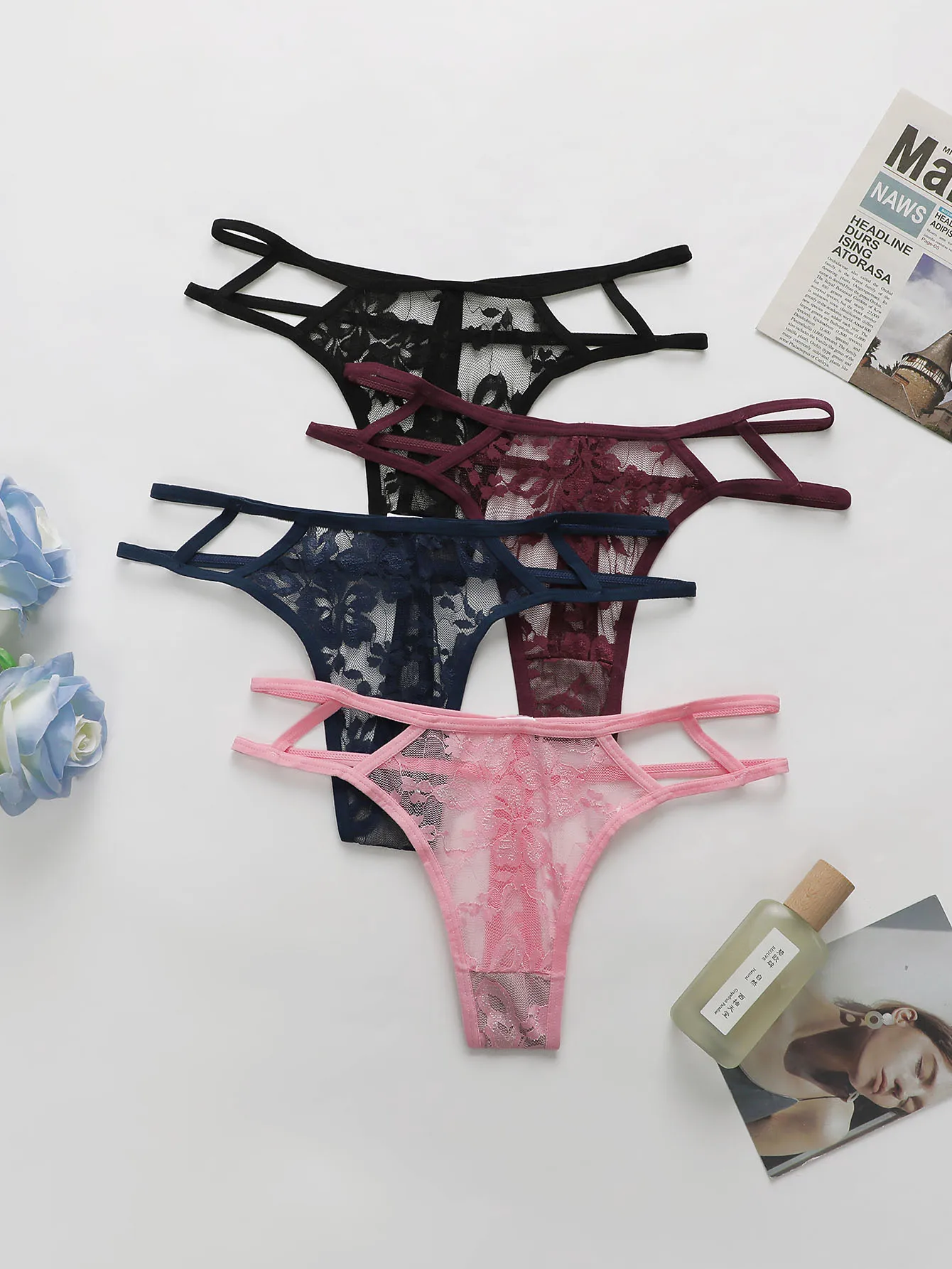 4 bragas de encaje sexys para mujer, tanga de talle bajo con tiras, diseño hueco, ropa interior suave y transpirable, lencería transparente cómoda para uso diario.