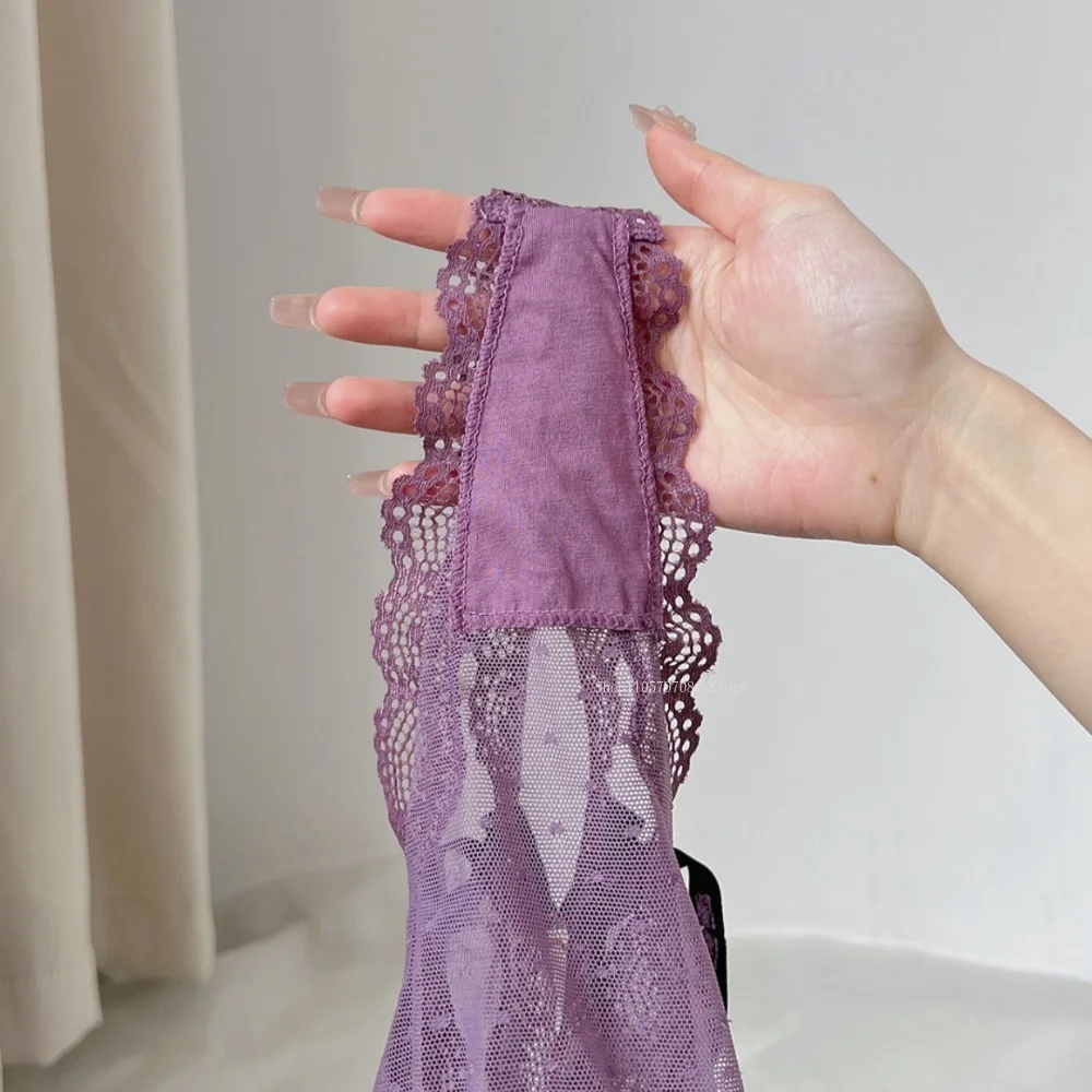 Tanga sexy de encaje de malla con lunares para mujer, bragas transparentes de encaje hueco, sin costuras, de cintura baja, con entrepierna de algodón, bragas triangulares tipo T-Back.
