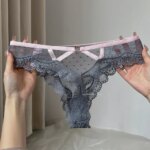Tanga sexy de encaje de malla con lunares para mujer, bragas transparentes de encaje hueco, sin costuras, de cintura baja, con entrepierna de algodón, bragas triangulares tipo T-Back. - Imagen 4