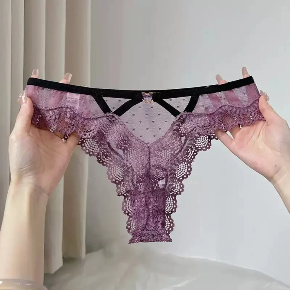Tanga sexy de encaje de malla con lunares para mujer, bragas transparentes de encaje hueco, sin costuras, de cintura baja, con entrepierna de algodón, bragas triangulares tipo T-Back.