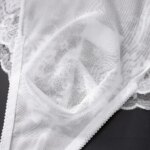 Tanga transparente sexy para hombre, de encaje, cintura baja, con bolsa de realce, ligera, de malla, para verano.
