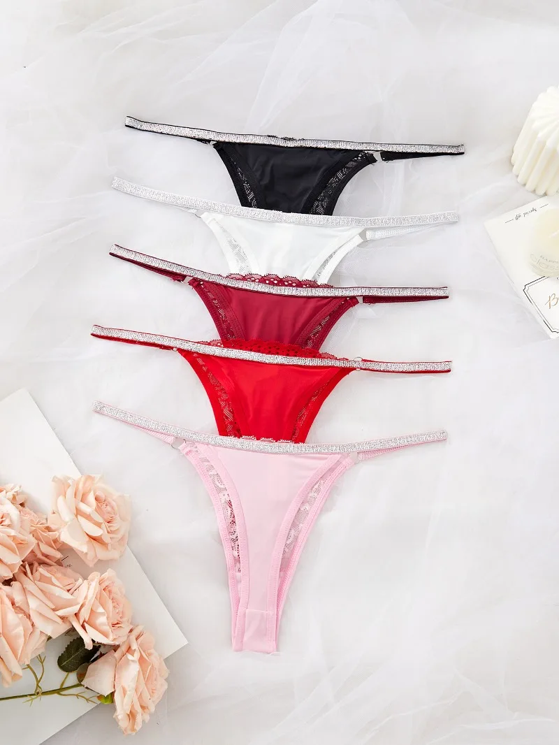 Nuevas bragas tipo Tanga con encaje para mujer, Panel de cinta plateada, Tanga Sexy de tiro bajo, ropa interior íntima elástica transpirable amigable con la piel