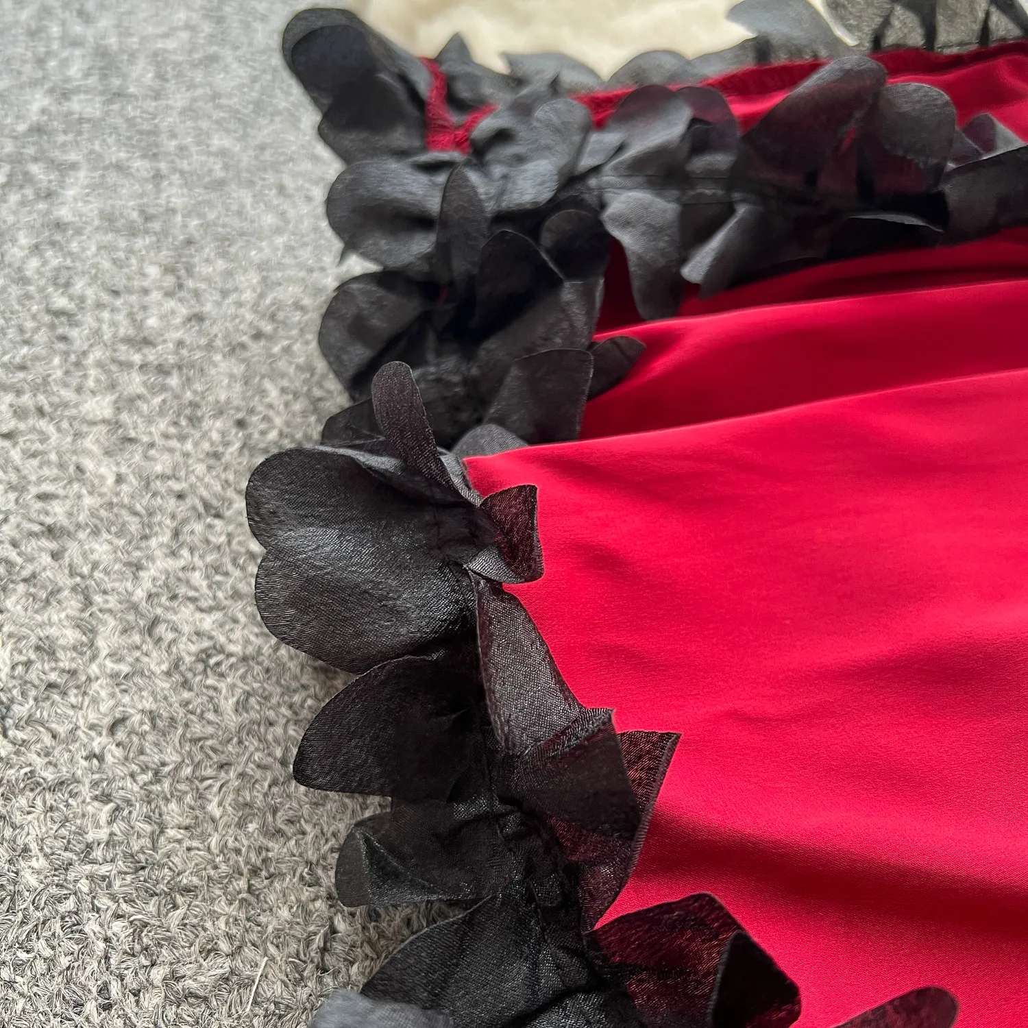 Camisón para mujer con encaje y acabado satinado