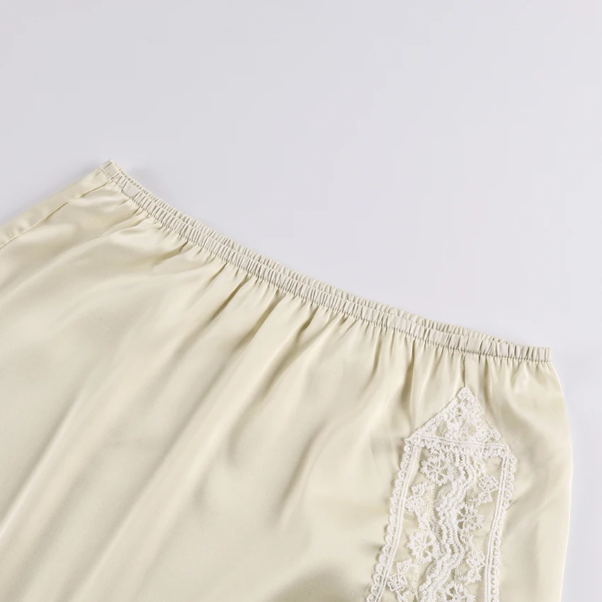 Conjunto de ropa de dormir de 2 piezas con encaje y acabado satinado