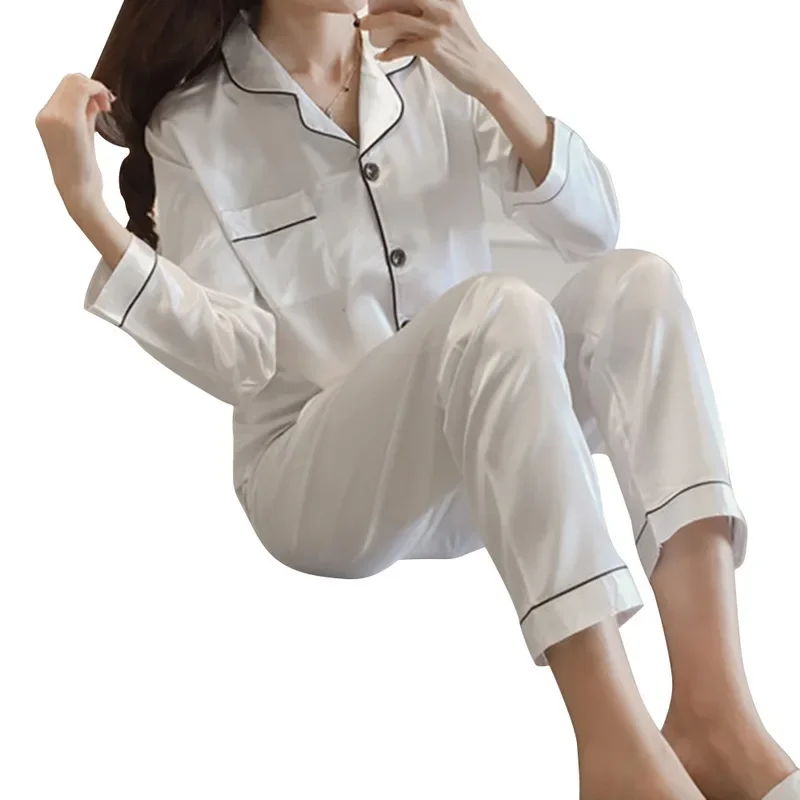 Conjunto de ropa de dormir de 2 piezas para mujer con acabado satinado y de manga larga
