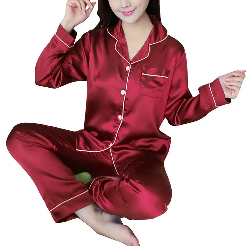 Conjunto de ropa de dormir de 2 piezas para mujer con acabado satinado y de manga larga