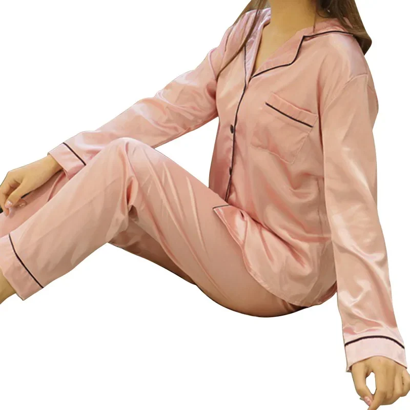 Conjunto de ropa de dormir de 2 piezas para mujer con acabado satinado y de manga larga