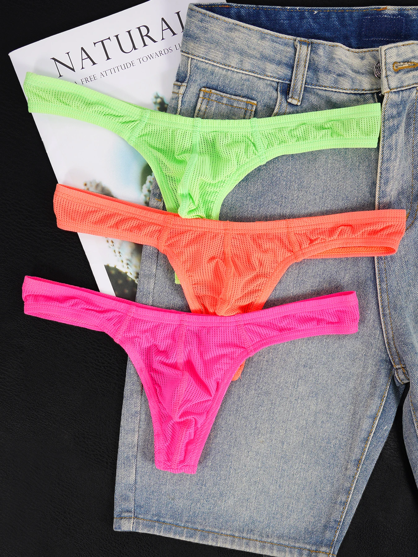 Tanga Moldeadora de Cuerpo para Hombre, Mezcla de Nailon de Alta Elasticidad, Bolsa Convexa, Cintura Baja, Color Fluorescente, Ropa Interior Brillante a la Moda Tanga Moldeadora de Cuerpo para Hombre, Mezcla de Nailon de Alta Elasticidad, Bolsa Convexa, Cintura Baja, Color Fluorescente, Ropa Interior Brillante a la Moda