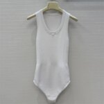 Body para mujer con cuello redondo y sin mangas