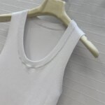 Body para mujer con cuello redondo y sin mangas - Imagen 4