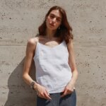 Tops de lino 100% de verano para mujer, Tops con tirantes ajustables y cuello en V sin mangas, Top corto blanco nuevo informal, ropa de calle básica a la moda, camisola - Imagen 3