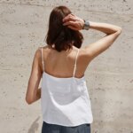 Tops de lino 100% de verano para mujer, Tops con tirantes ajustables y cuello en V sin mangas, Top corto blanco nuevo informal, ropa de calle básica a la moda, camisola - Imagen 4