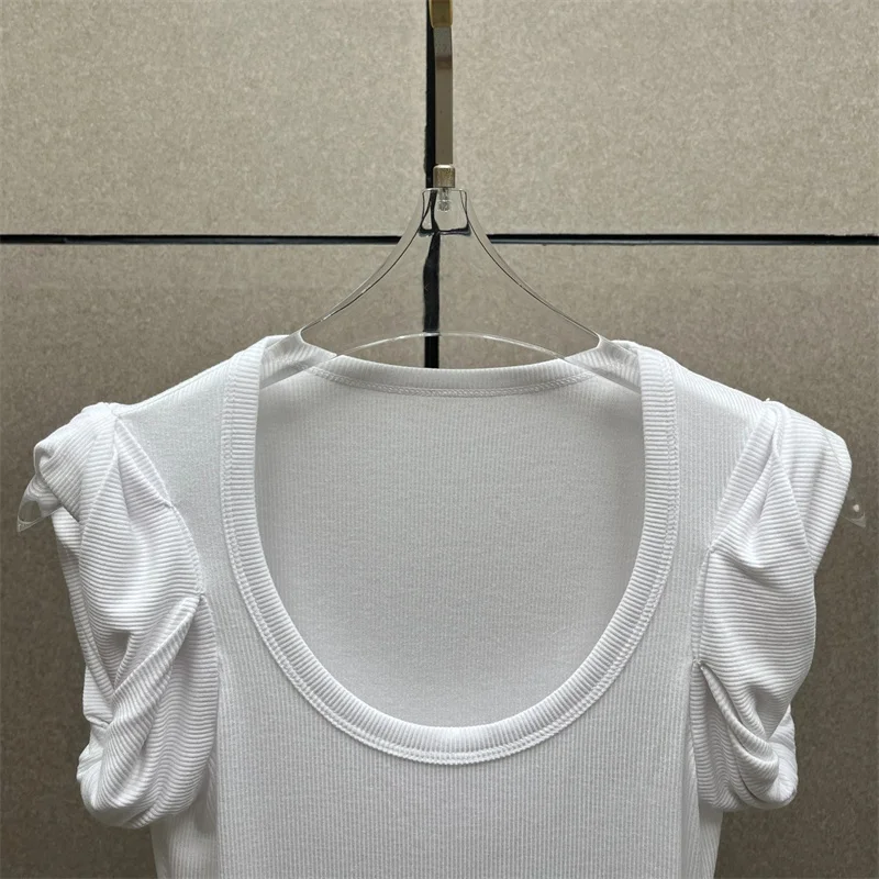 Body para mujer con cuello redondo y sin mangas