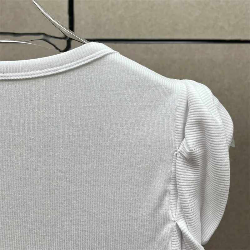 Body para mujer con cuello redondo y sin mangas