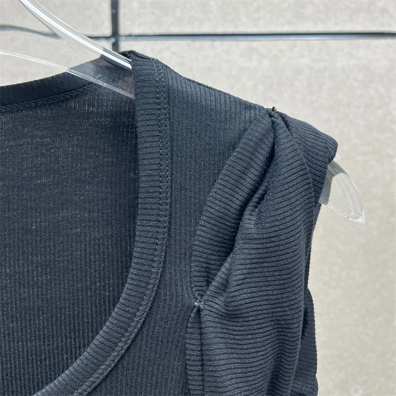 Body para mujer con cuello redondo y sin mangas