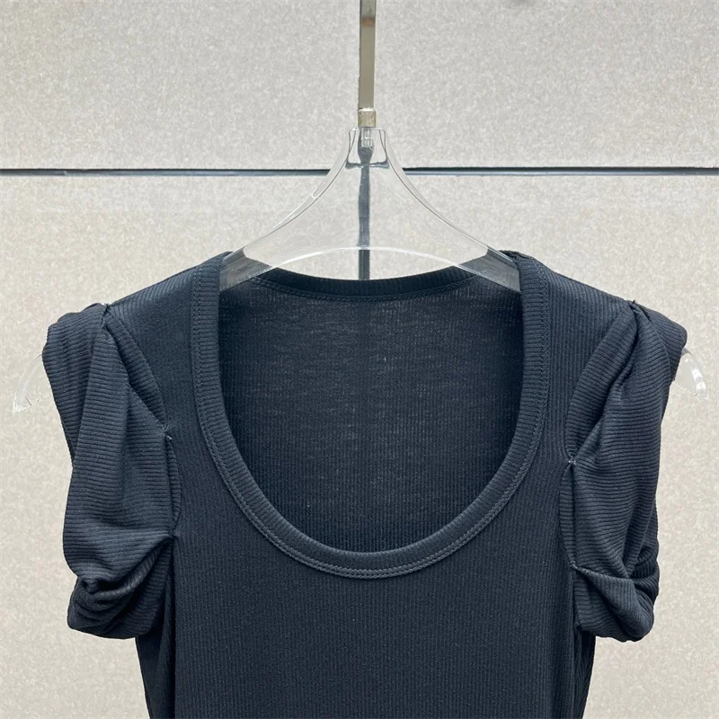 Body para mujer con cuello redondo y sin mangas