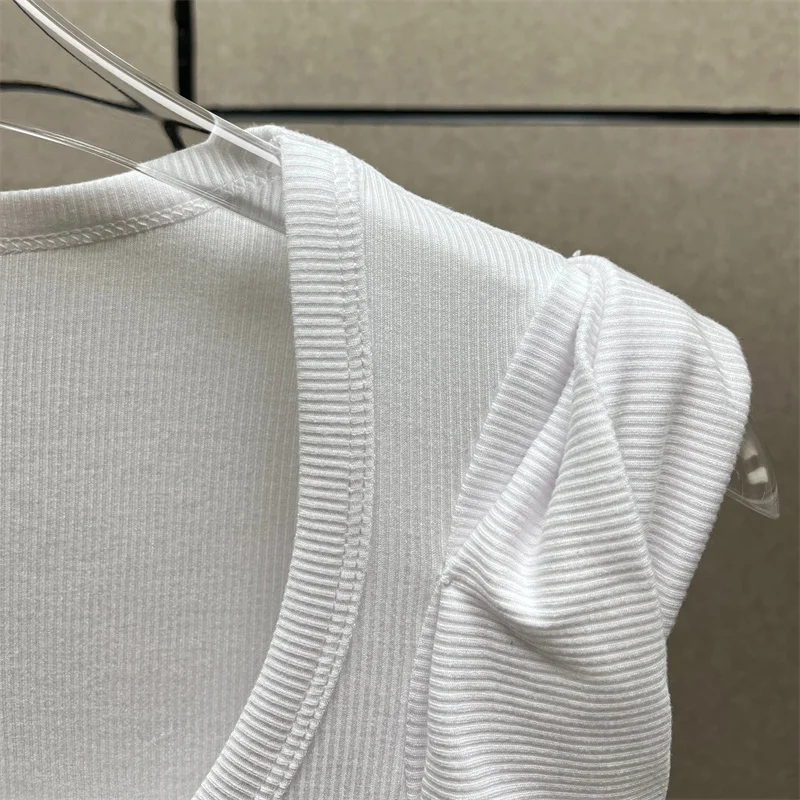 Body para mujer con cuello redondo y sin mangas