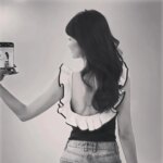 Camiseta sin mangas con cuello en U y volantes tridimensionales estilo japonés para mujer, ajustada, dulce y linda, para verano 2026 - Imagen 3