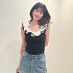 Camiseta sin mangas con cuello en U y volantes tridimensionales estilo japonés para mujer, ajustada, dulce y linda, para verano 2026 - Imagen 2