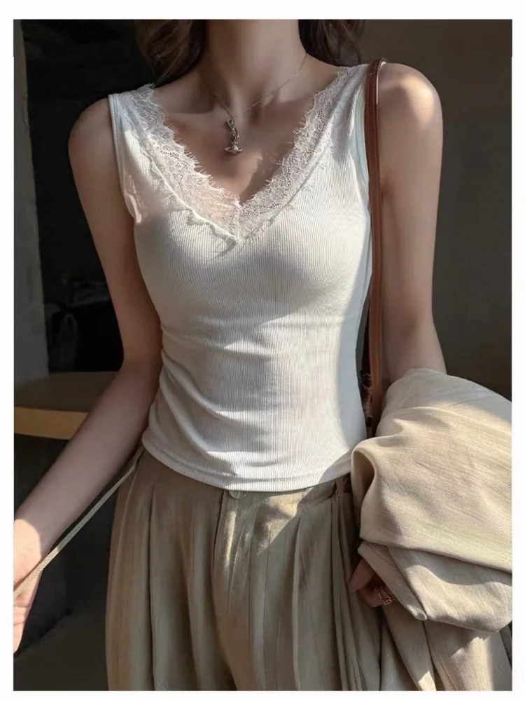 Top para mujer con encaje y escote en V