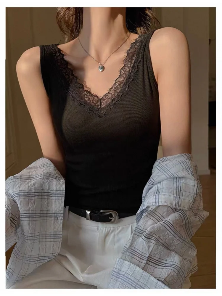 Top para mujer con encaje y escote en V