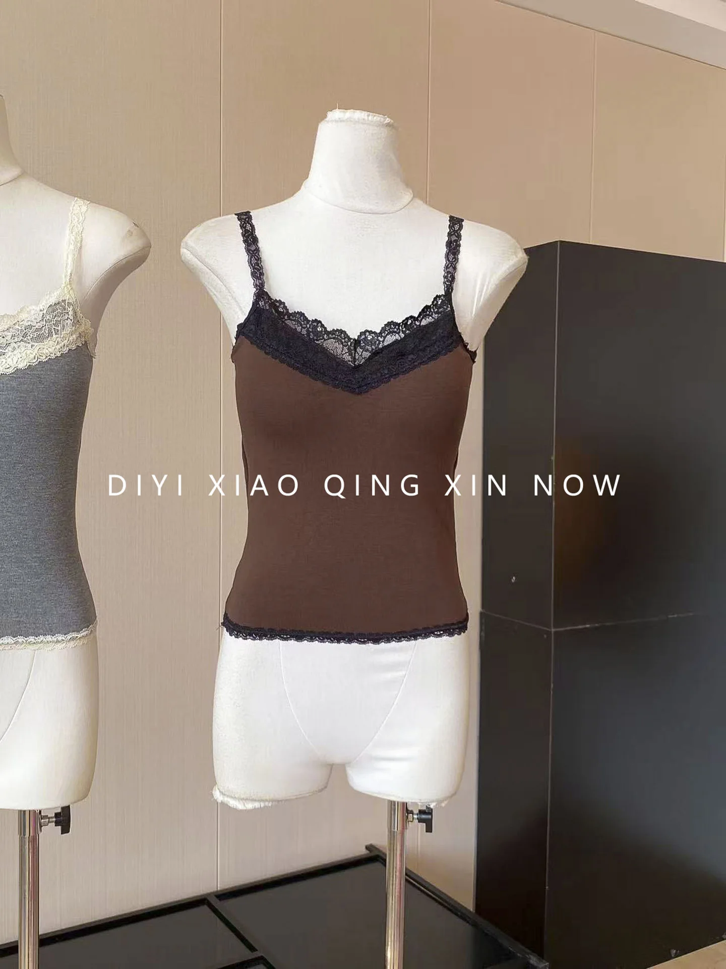DIYI - Top Corto de Encaje Floral con Tirantes de Estilo Coreano, Prenda Interior de Fibra de Poliéster para Mujer